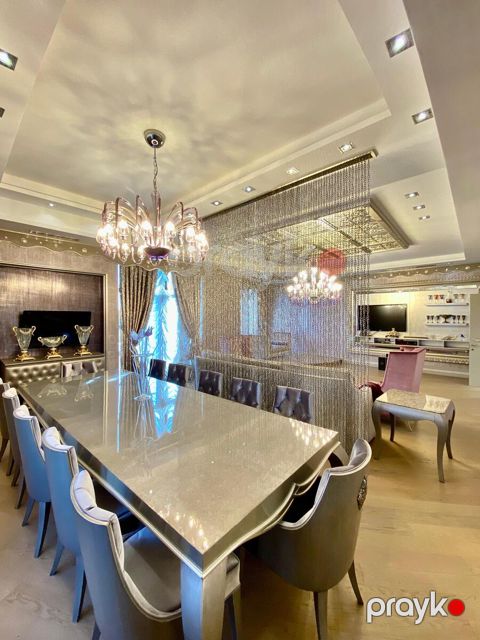 Satılır 4 otaqlı yeni tikili 240 m² — Bakı