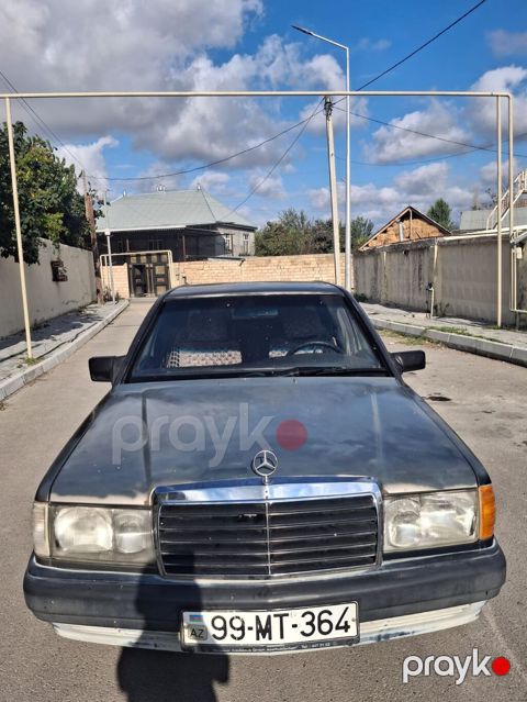 Mercedes-Benz 190 (W201) sedan Endirim Olacaq - Kuzov: 4 qapılı — Ağsu