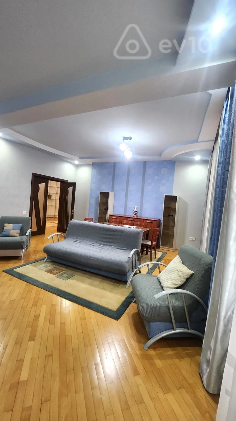 5 otaqlı mənzil, 220 m², Bakıxanov küçəsi — kirayə — Mənzil, Bakı (6)