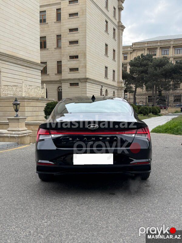Hyundai Elantra, 2023 il — Minik avtomobili icarəsi, Bakı (2)