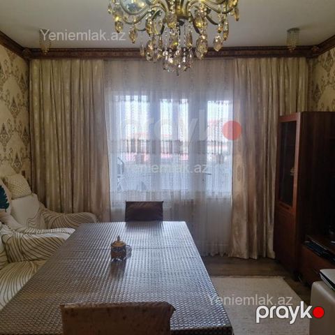 Satılır 3 otaqlı Bina evi menzil (Köhnə tikili), 65 m², 10-cu mikrorayon — Sumqayıt