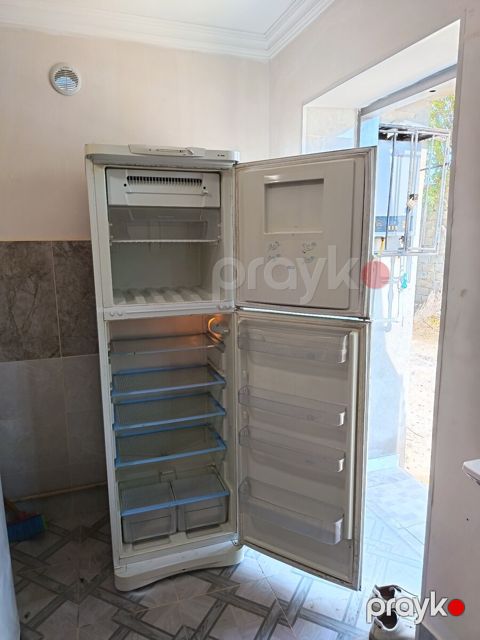 Soyuducu İndesit — Bakı