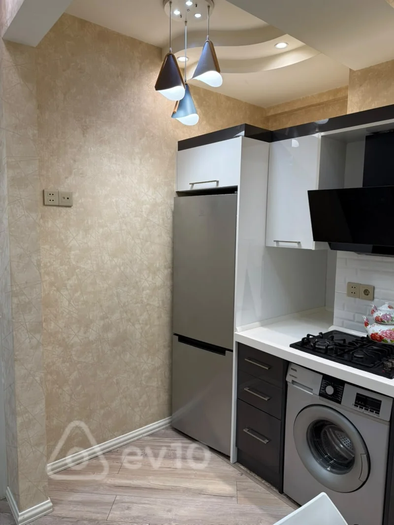 2 otaqlı mənzil, 65 m², Abay Kunanbəyov küçəsi — kirayə — Mənzil, Bakı (11)