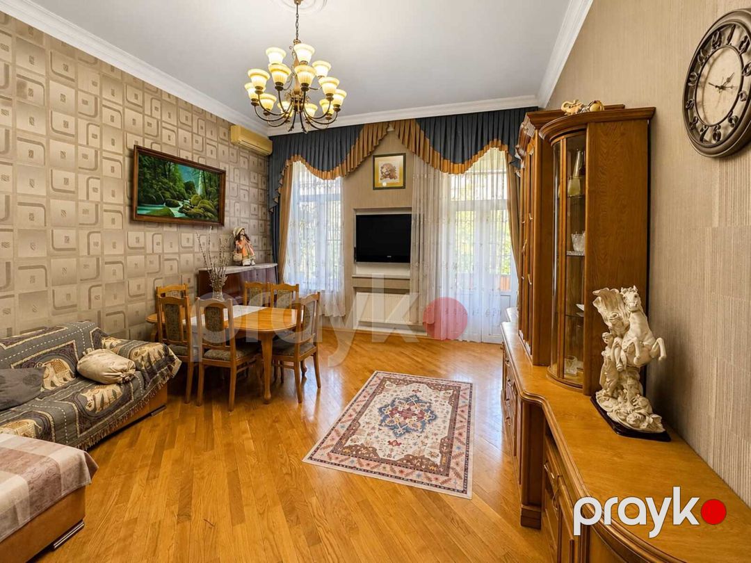 Satılır 4 otaqlı köhnə tikili 126 m² — Mənzil, Bakı (3)