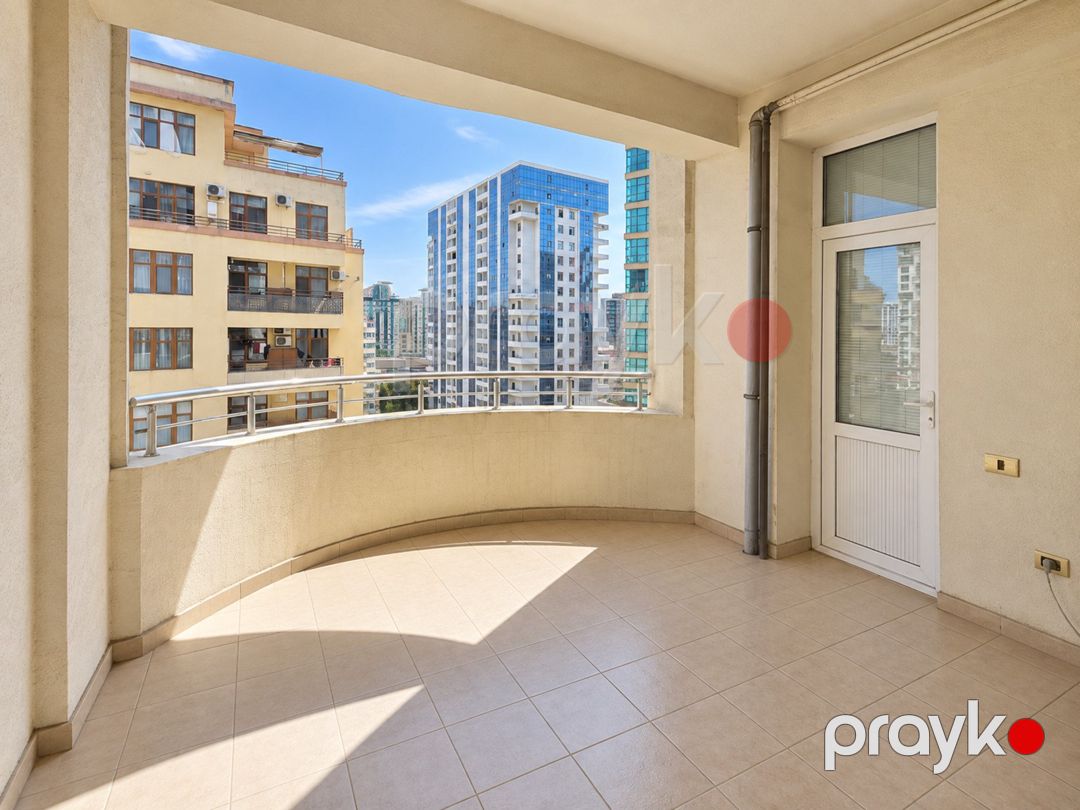 Satılır 4 otaqlı yeni tikili 200 m² — Mənzil, Bakı (4)