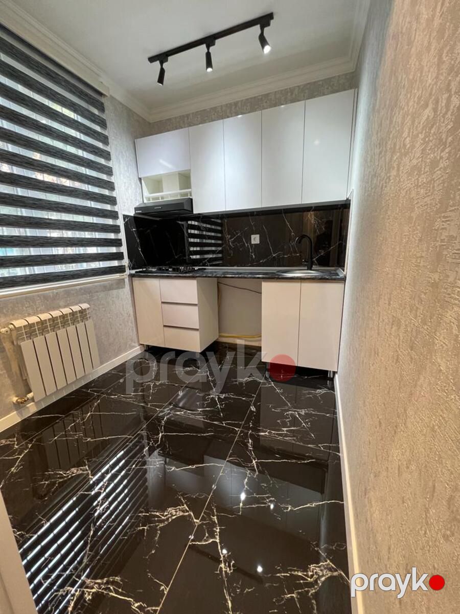 Satılır 2 otaqlı köhnə tikili 78 m² — Mənzil, Bakı (5)
