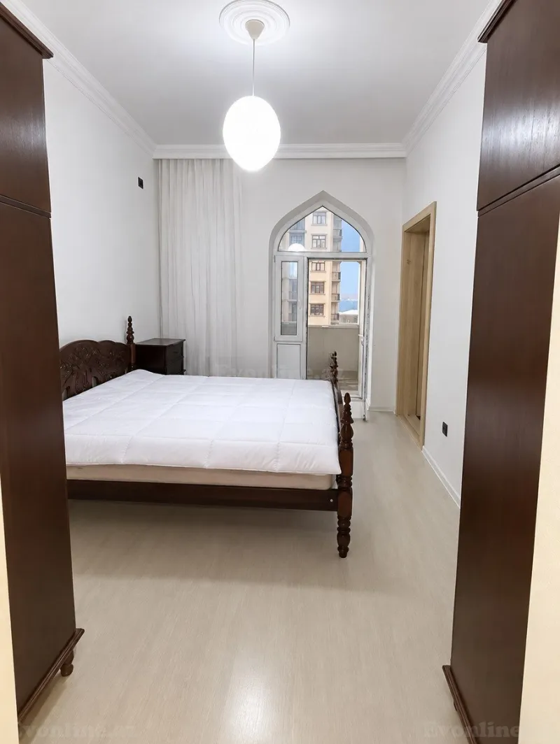 Kirayə verilir 2 otaqlı Mənzil Köhnə tikili 55 m² Bakı, Səbail r — Mənzil, Bakı (3)