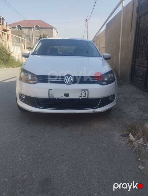 Volkswagen Polo, 1.6 L, 2013 il, 175 100 km — Bakı