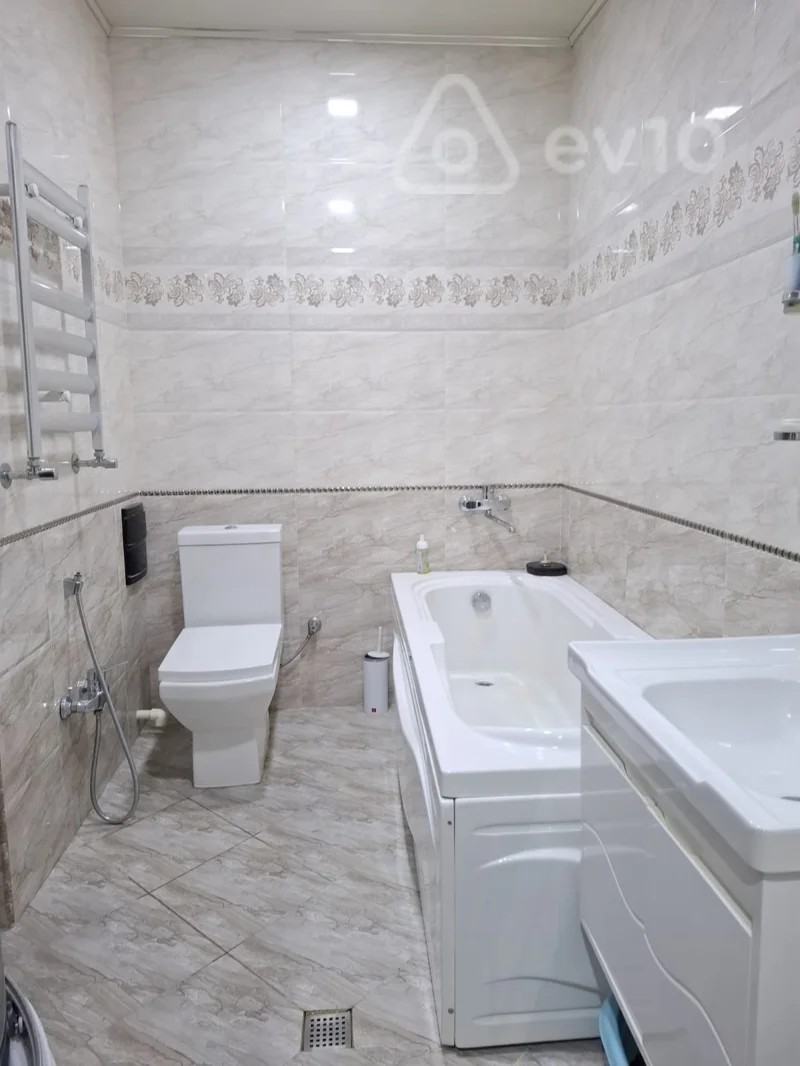 2 otaqlı mənzil, 70 m², Əlif Hacıyev küç — kirayə — Mənzil, Bakı (11)