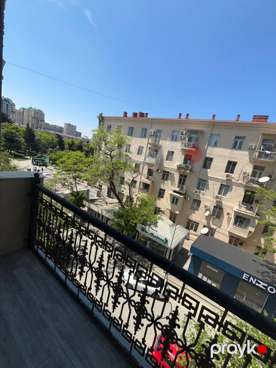Satılır 4 otaqlı yeni tikili 240 m² — Mənzil, Bakı (3)