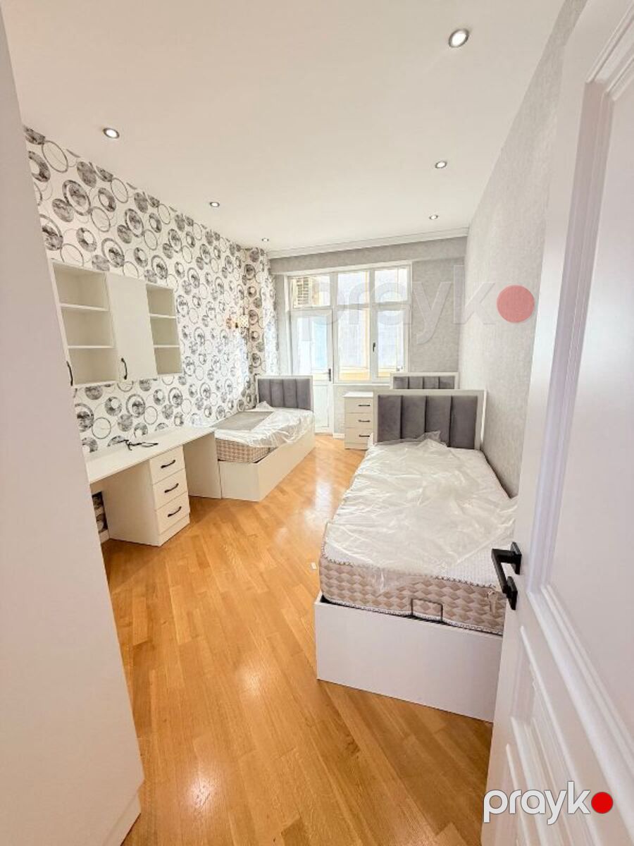 Satılır 4 otaqlı yeni tikili 190 m² — Mənzil, Bakı (8)