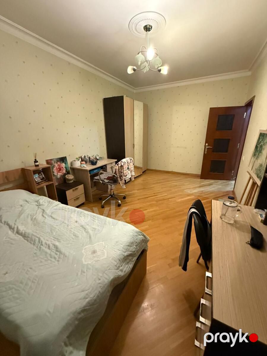 Satılır 4 otaqlı köhnə tikili 110 m² — Mənzil, Bakı (3)