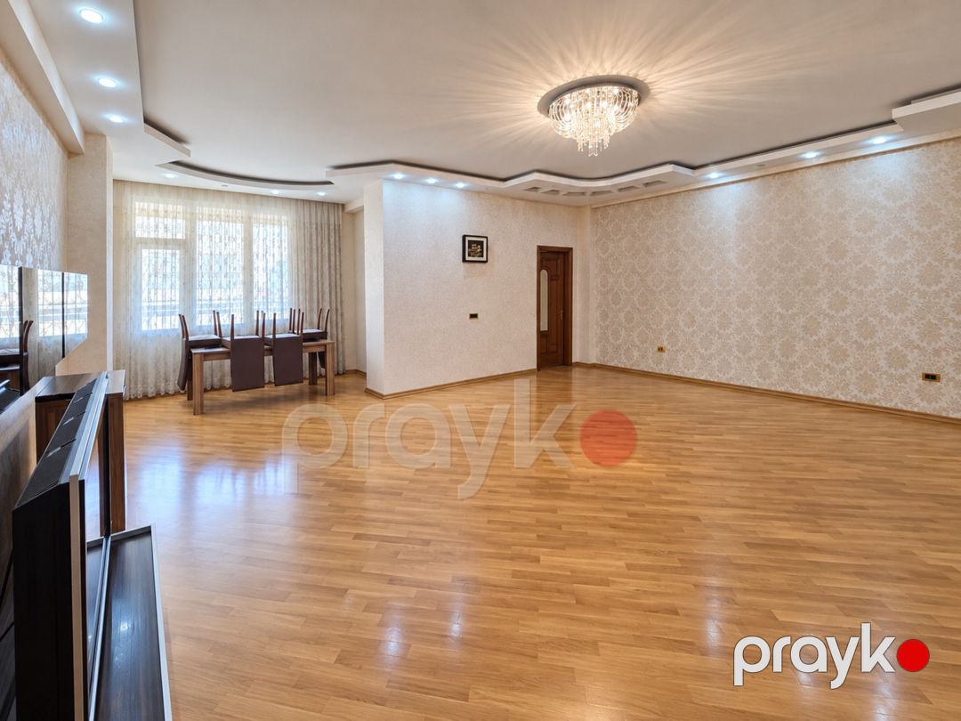 Satılır 4 otaqlı yeni tikili 200 m² — Mənzil, Bakı (2)