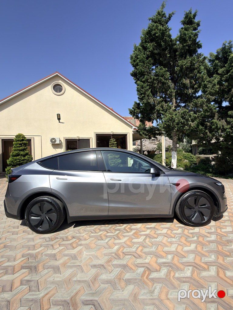 Tesla Model Y, 75 kWh, 2025 il, 3 790 km — Avtomobillər, Bakı (4)