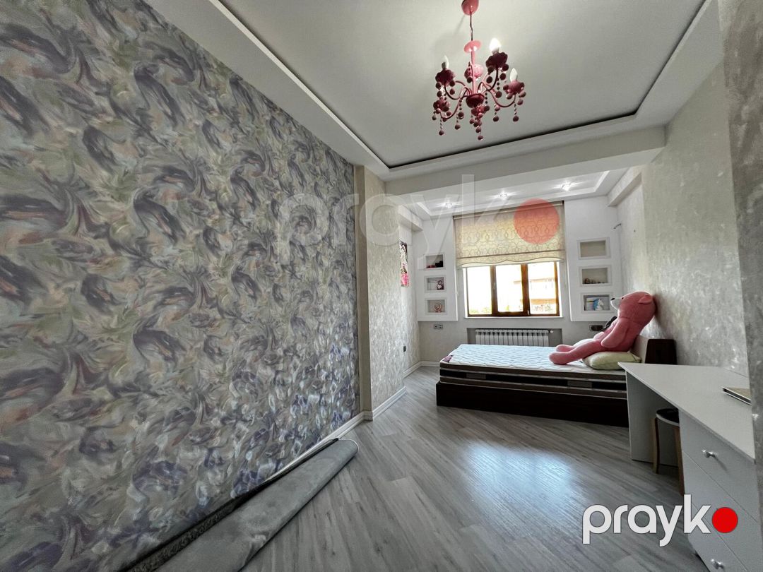 Satılır 4 otaqlı yeni tikili 200 m² — Mənzil, Bakı (11)