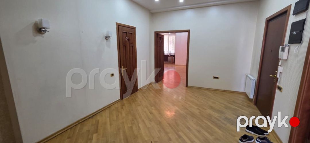 Satılır 4 otaqlı yeni tikili 200 m² — Mənzil, Bakı (10)