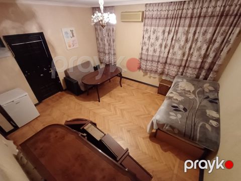 Satılır 3 otaqlı köhnə tikili 70 m² — Bakı
