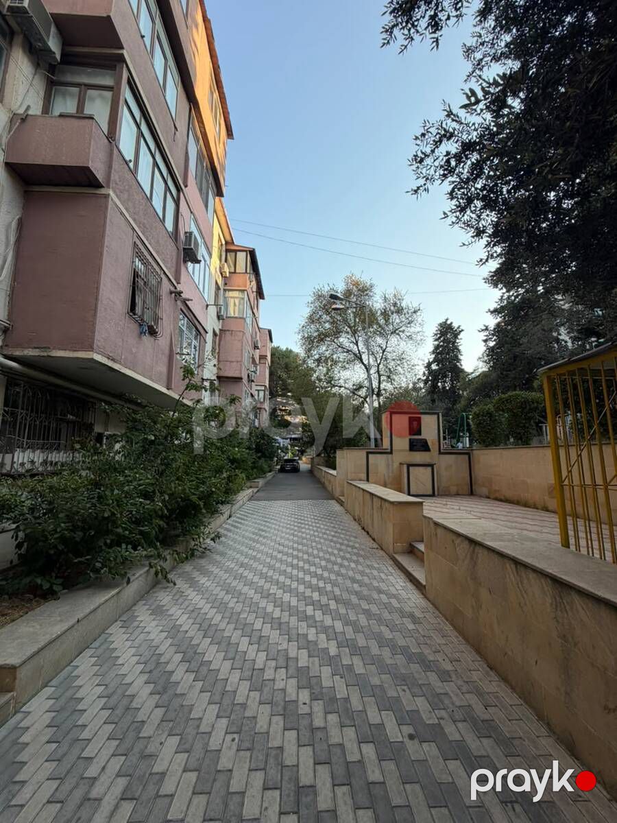 Satılır 2 otaqlı köhnə tikili 59 m² — Mənzil, Bakı (2)