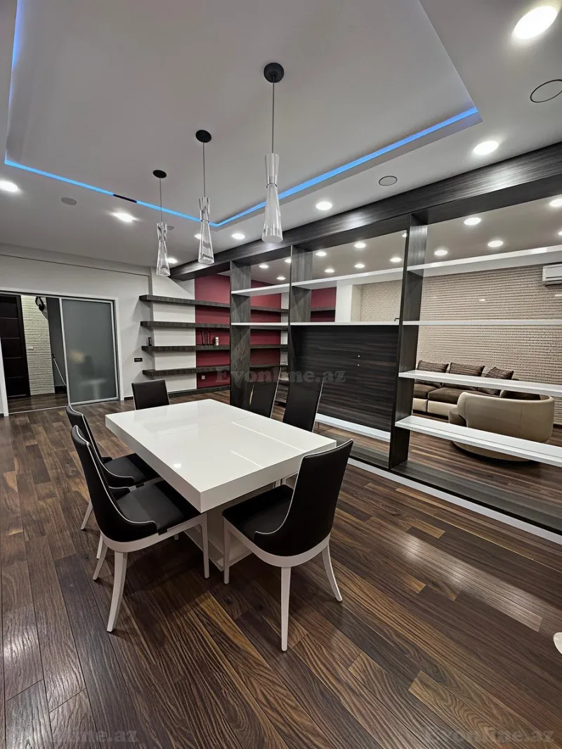 Kirayə verilir 4 otaqlı Mənzil Yeni tikili 200 m² Bakı, Xətai r — Bakı
