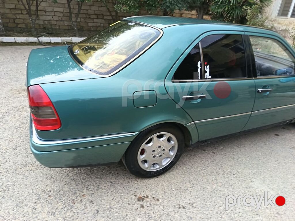Mercedes-Benz C-Class W202 sedan - Kuzov: yaşıl rəng, 4 qapı, arxa — Avtomobillər, Qobu (6)