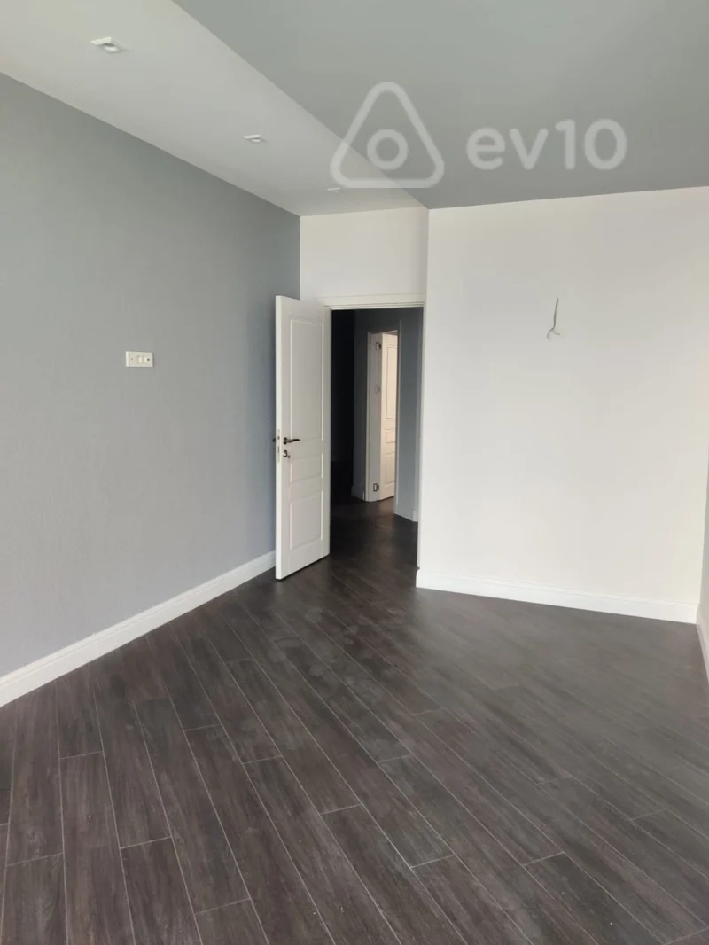 4 otaqlı mənzil, 139 m², Gence prospekti — Bakı