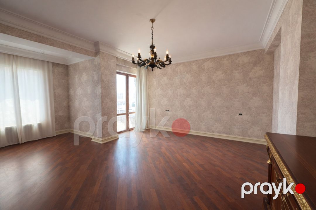 Satılır 4 otaqlı yeni tikili 250 m² — Mənzil, Bakı (7)