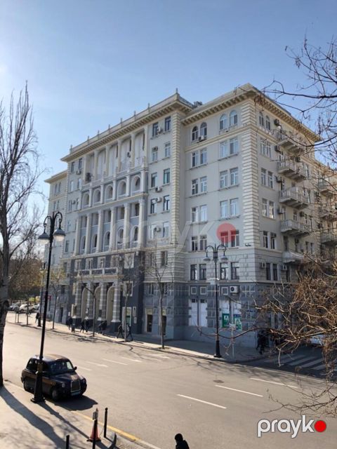 3-otaqlı mənzil, İçəri şəhər m., 100 m² — Bakı
