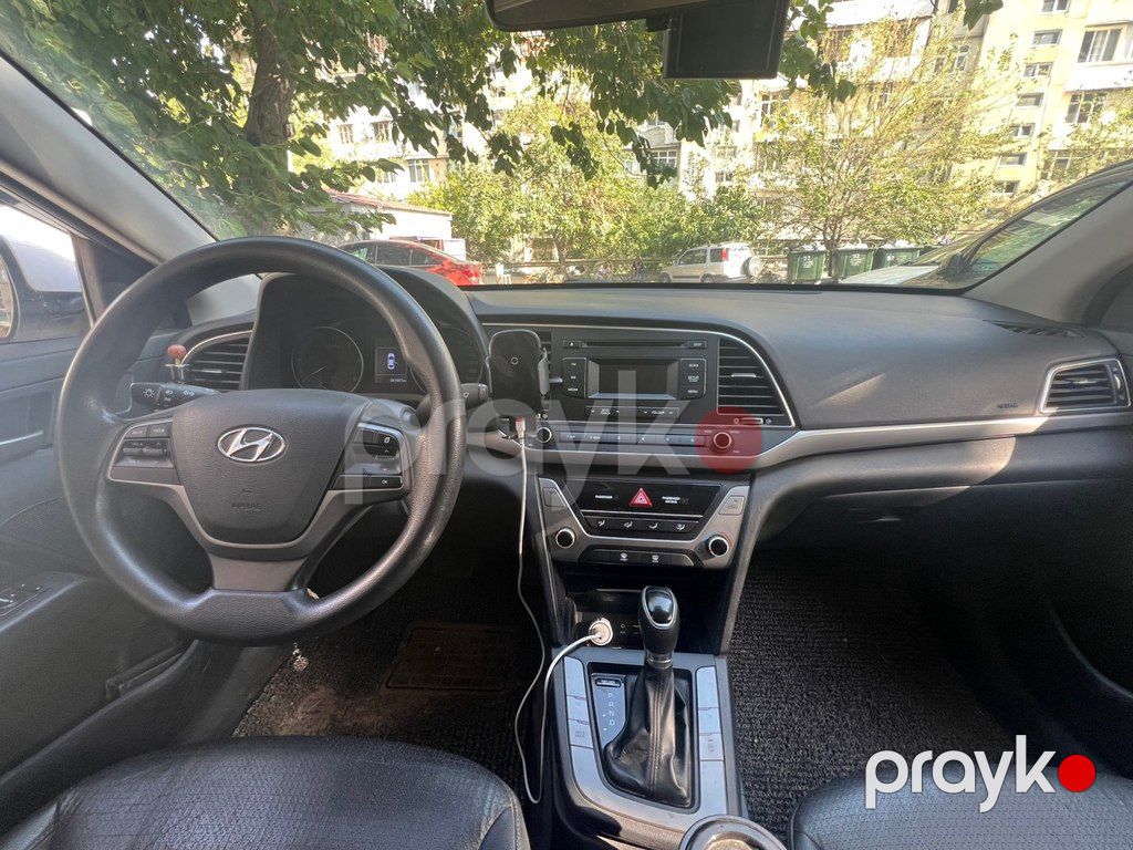 Hyundai Avante, 1.6 L, 2015 il, 247 000 km — Avtomobillər, Bakı (2)
