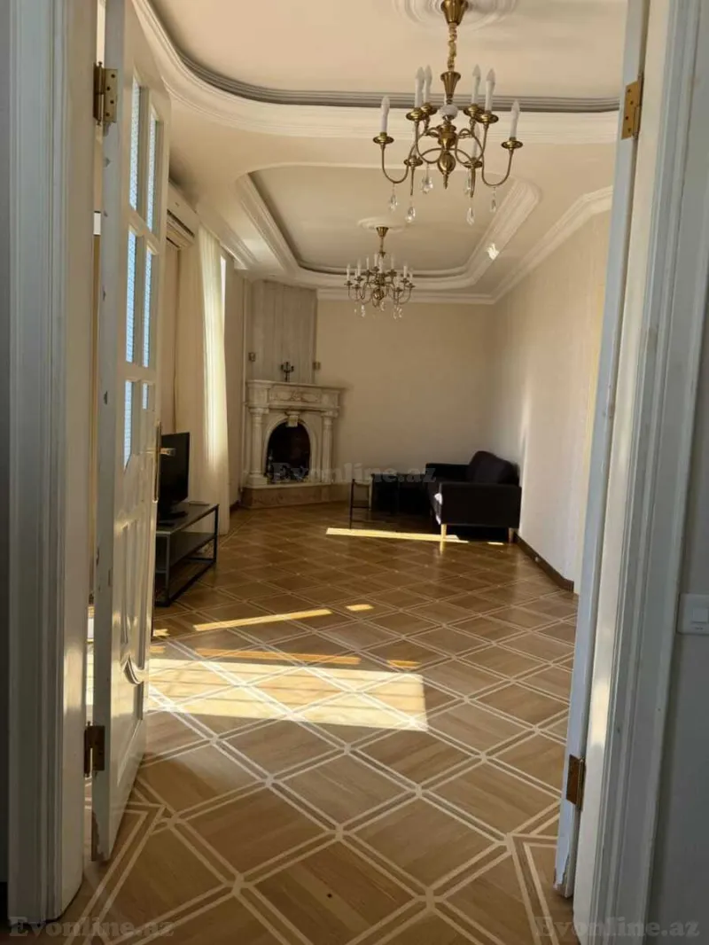 Kirayə verilir 3 otaqlı Mənzil Köhnə tikili 62 m² Bakı, Yasamal r., Elmlər Akademiyası m — Bakı