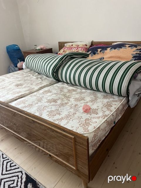 İşlənmiş, İkinəfərlik çarpayı, Bazasız, Matras ilə, Siyirməsiz — Gəncə