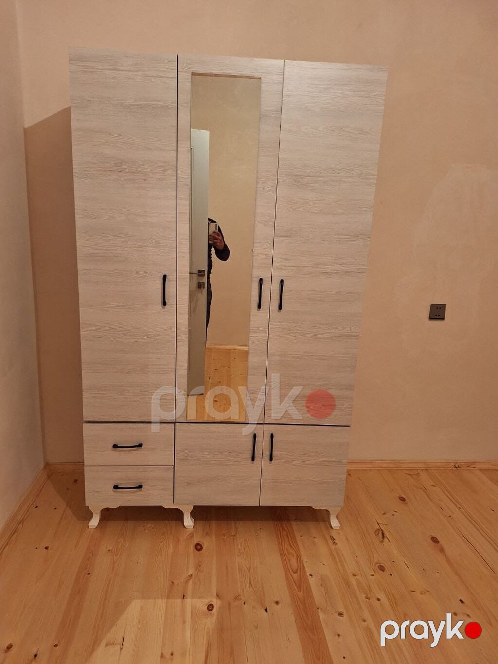 Garderob şkafı – 3 qapılı, güzgülü model - Dizayn: Klassik stil, ön — Şkaflar, Bakı (5)