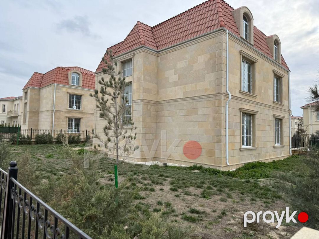 Satılır 8 otaqlı həyət evi/bağ evi 360 m² — Ev, villa, Bakı (5)