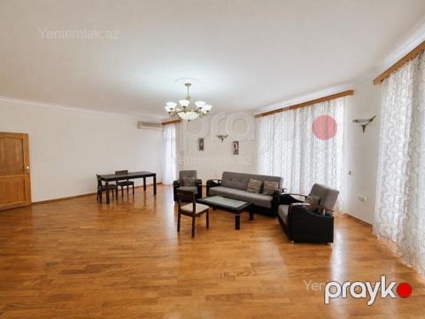 Satılır 4 otaqlı Bina evi menzil (Yeni tikili), 211 m², Nəsimi rayonu — Bakı
