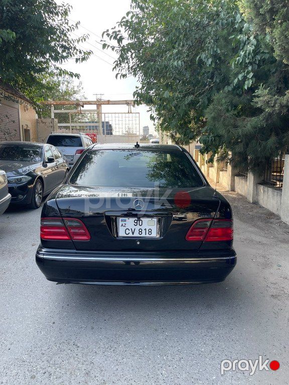 Mercedes E 320, 3.2 L, 2001 il, 320 000 km — Avtomobillər, Bakı (4)
