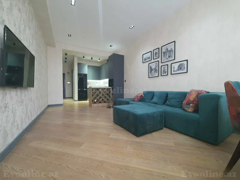 Kirayə verilir 2 otaqlı Mənzil Yeni tikili 70 m² Bakı, Səbail r — Bakı