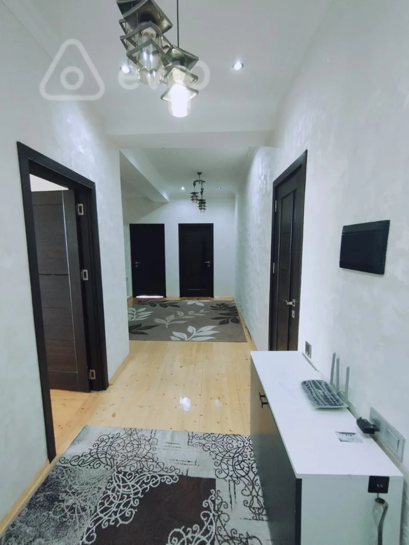 3 otaqlı mənzil, 107 m², Tofiq Abbasov küçəsi — Mənzil, Bakı (11)