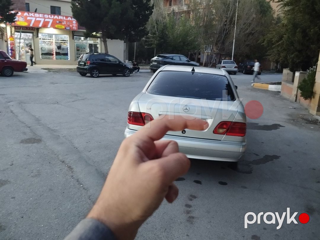 Mercedes E 220, 1997 il — Avtomobillər, Bakı (2)