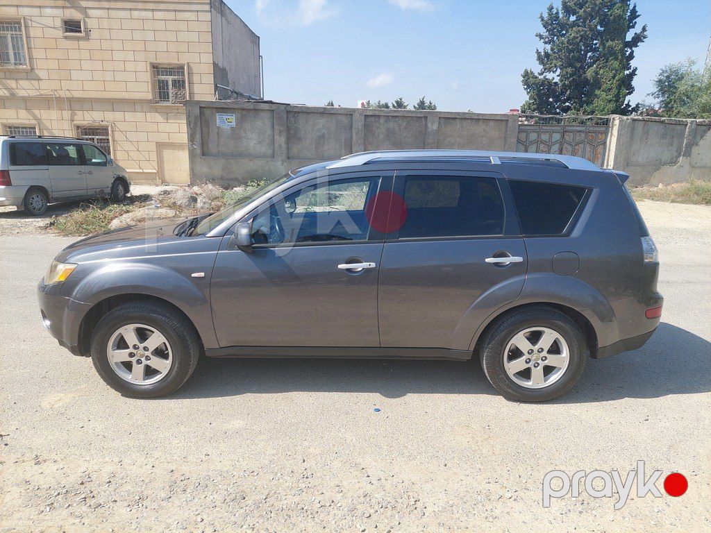 Mitsubishi Outlander, 3.0 L, 2006 il, 300 000 km — Avtomobillər, Bakı (5)