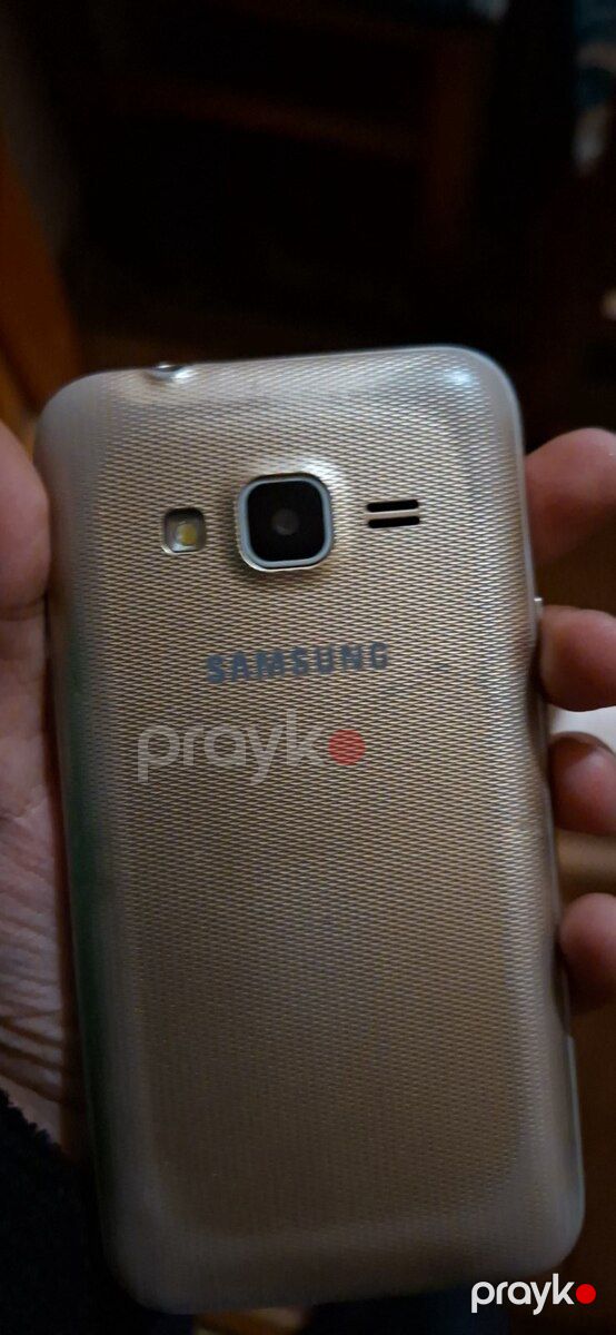 Samsung Galaxy J1 White 4GB — Smartfonlar, Bakı (6)