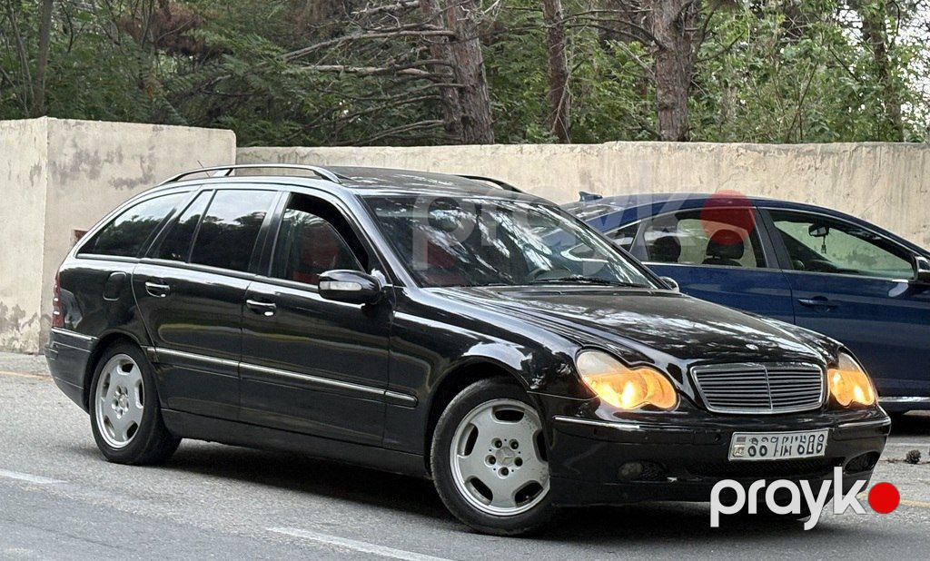 Mercedes C 200, 2.2 L, 2003 il, 345 000 km — Avtomobillər, Bakı (4)