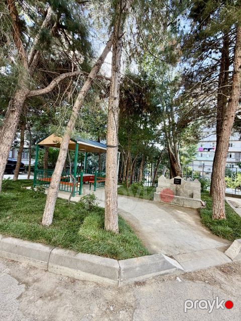 Satılır 2 otaqlı köhnə tikili 48 m² — Bakı