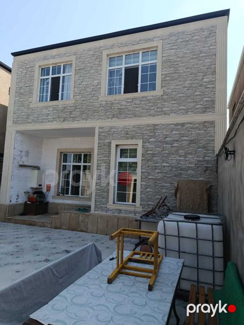 Satılır 4 otaqlı həyət evi/bağ evi 140 m² — Bakı