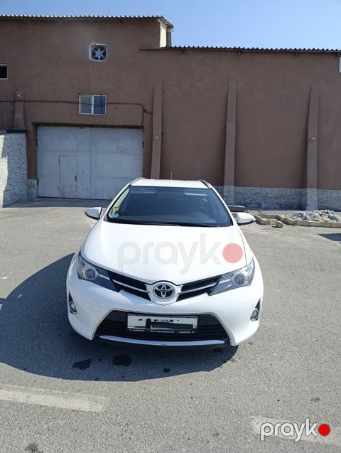 Toyota Auris, 1.3 L, 2015 il, 190 000 km — Bakı