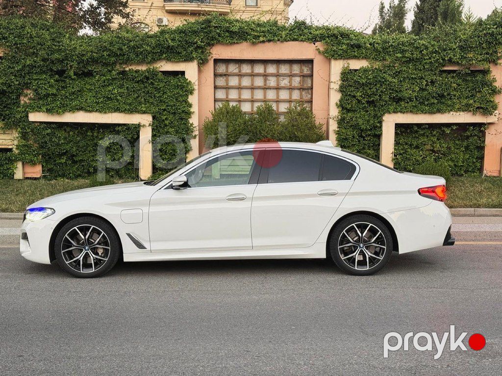 BMW 530e, 2.0 L, 12 kWh, 2018 il, 135 000 km — Avtomobillər, Bakı (2)