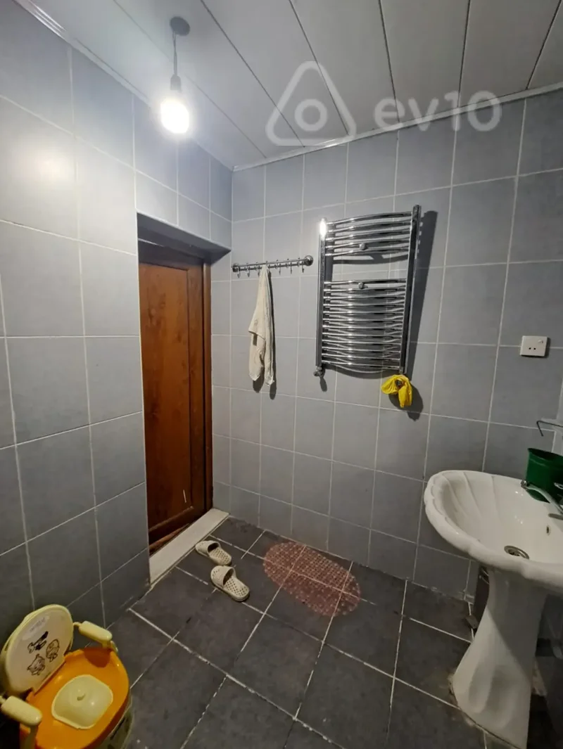 5 otaqlı həyət evi, 200 m², Saray qəsəbəsi — Ev, villa, Bakı (4)