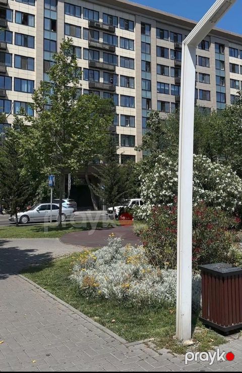 Satılır 2 otaqlı köhnə tikili 60 m² — Bakı