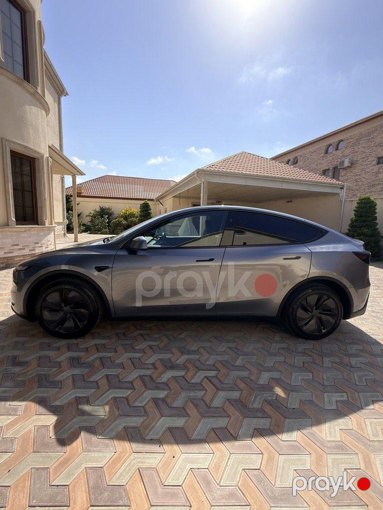 Tesla Model Y, 75 kWh, 2025 il, 3 790 km — Avtomobillər, Bakı (3)