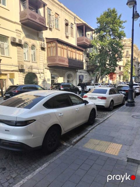 Satılır 3 otaqlı köhnə tikili 50 m² — Bakı