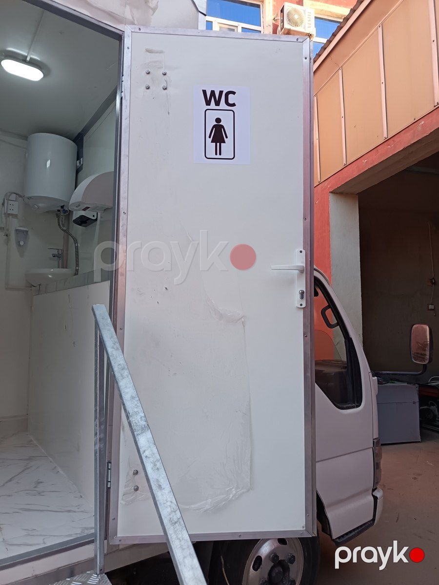Mobil sanitar qovşağı — Yük avtomobilləri və qoşqular, Bakı (12)