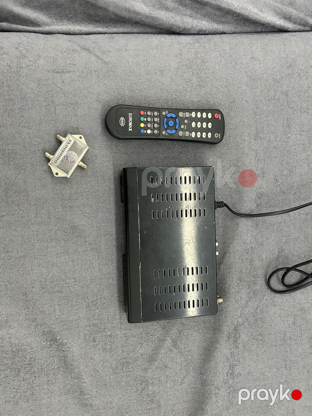 Euromax EM-777 rəqəmsal peyk qəbuledicisi Xüsusiyyətlər: - Model — Rəqəmsal və peyk TV, Bakı (2)